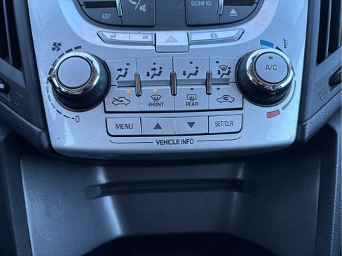 Used 2015 Chevrolet Equinox LS image 19