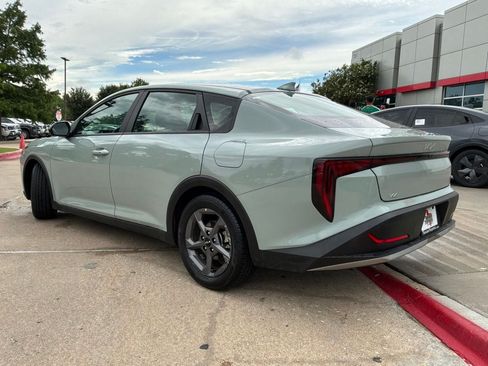 Used 2025 Kia K4 FWD image 8