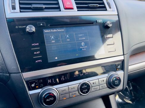 Used 2017 Subaru Outback 3.6R Limited image 38