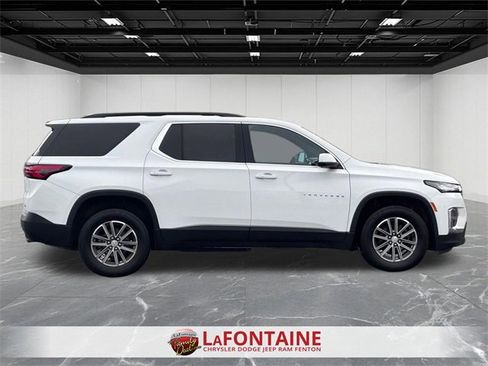 Used 2023 Chevrolet Traverse LT image 6