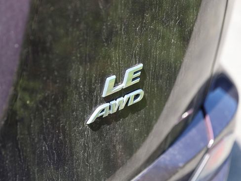 Used 2017 Toyota RAV4 LE w/ All Weather Liner Package AWD/4WD image 7
