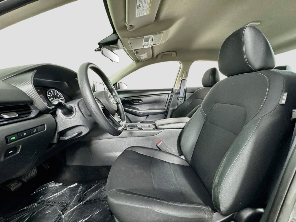 Used 2025 Nissan Sentra S FWD image 13