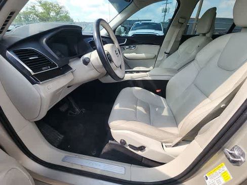 Used 2017 Volvo XC90 T6 Momentum w/ Vision Package AWD/4WD image 29