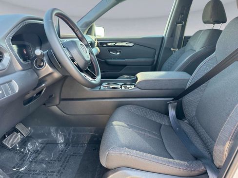 New 2026 Honda Pilot Sport image 23