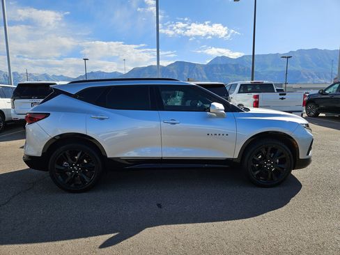 Used 2022 Chevrolet Blazer RS AWD/4WD image 2