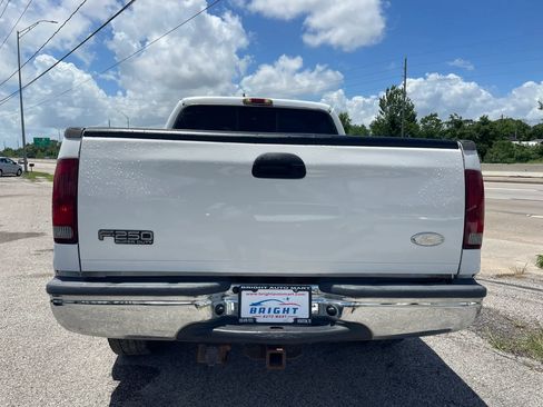 Used 2003 Ford F250 XL RWD image 5