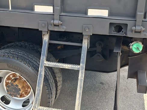 Used 2018 RAM 5500 Tradesman AWD/4WD image 11