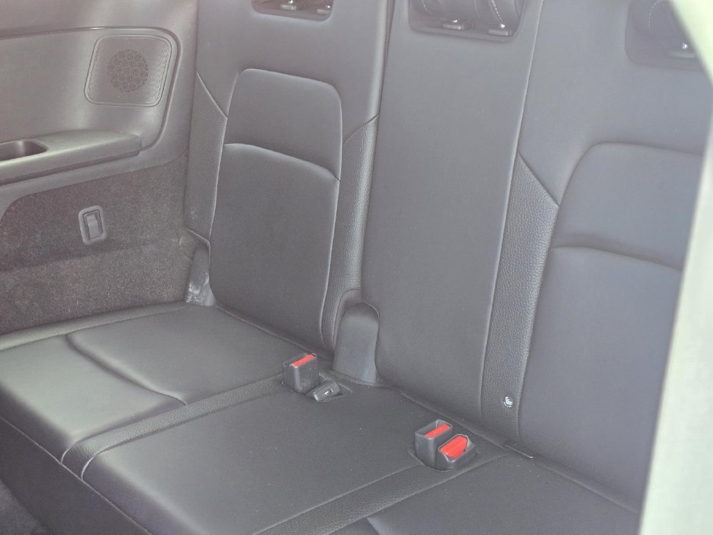 Used 2023 Nissan Pathfinder SL w/ SL Premium Package FWD image 14