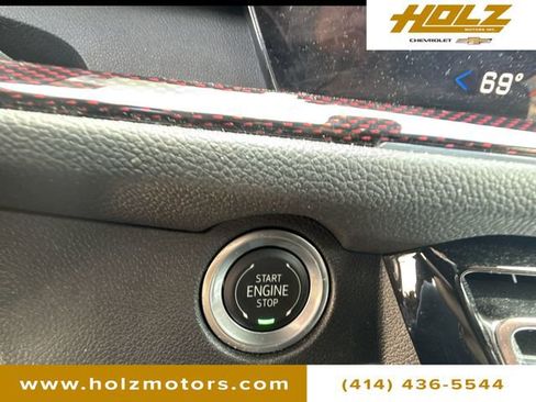 Certified 2024 Chevrolet Traverse Z71 w/ Enhanced Driving Package AWD/4WD image 16