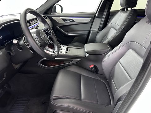 Used 2026 Jaguar F-PACE R-Dynamic S image 4