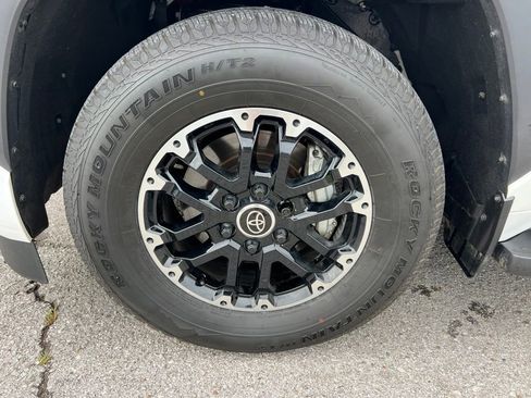 Used 2023 Toyota Sequoia SR5 w/ SR5 Premium Package AWD/4WD image 7