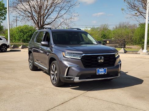 Used 2023 Honda Pilot Elite image 1