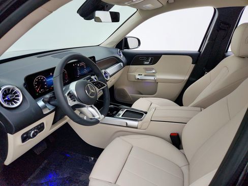 New 2026 Mercedes-Benz GLB 250 image 16