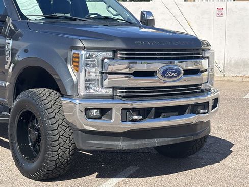 Used 2019 Ford F350 Lariat w/ Lariat Ultimate Package AWD/4WD image 9