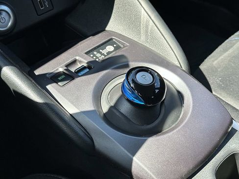 Used 2023 Nissan Leaf S FWD image 32