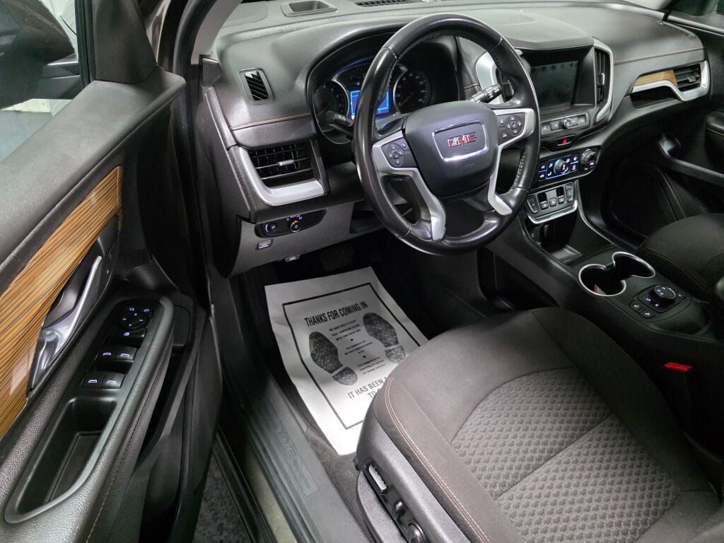 Used 2020 GMC Terrain SLE w/ Driver Convenience Package AWD/4WD image 6