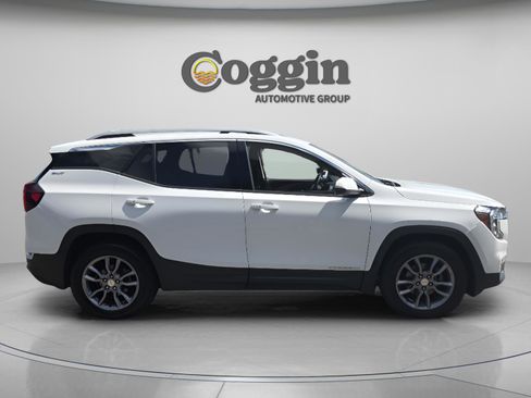 Used 2023 GMC Terrain SLT FWD image 6
