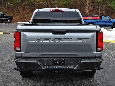 Used 2024 Chevrolet Colorado Z71 w/ Z71 Convenience Package 2 image 7