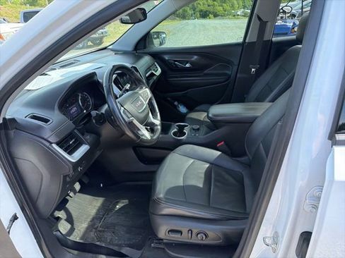 Used 2021 GMC Terrain SLT w/ Infotainment Package II AWD/4WD image 14