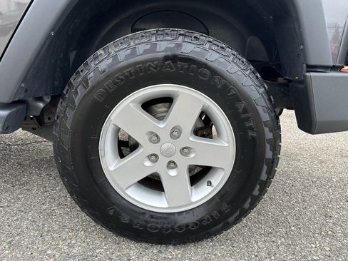 Used 2017 Jeep Wrangler Unlimited Sport w/ Quick Order Package 24S image 9