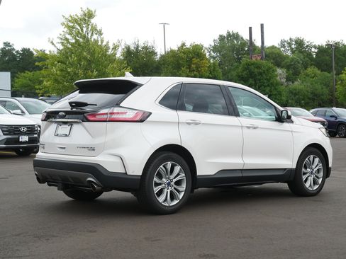 Used 2019 Ford Edge Titanium w/ Equipment Group 301A AWD/4WD image 6