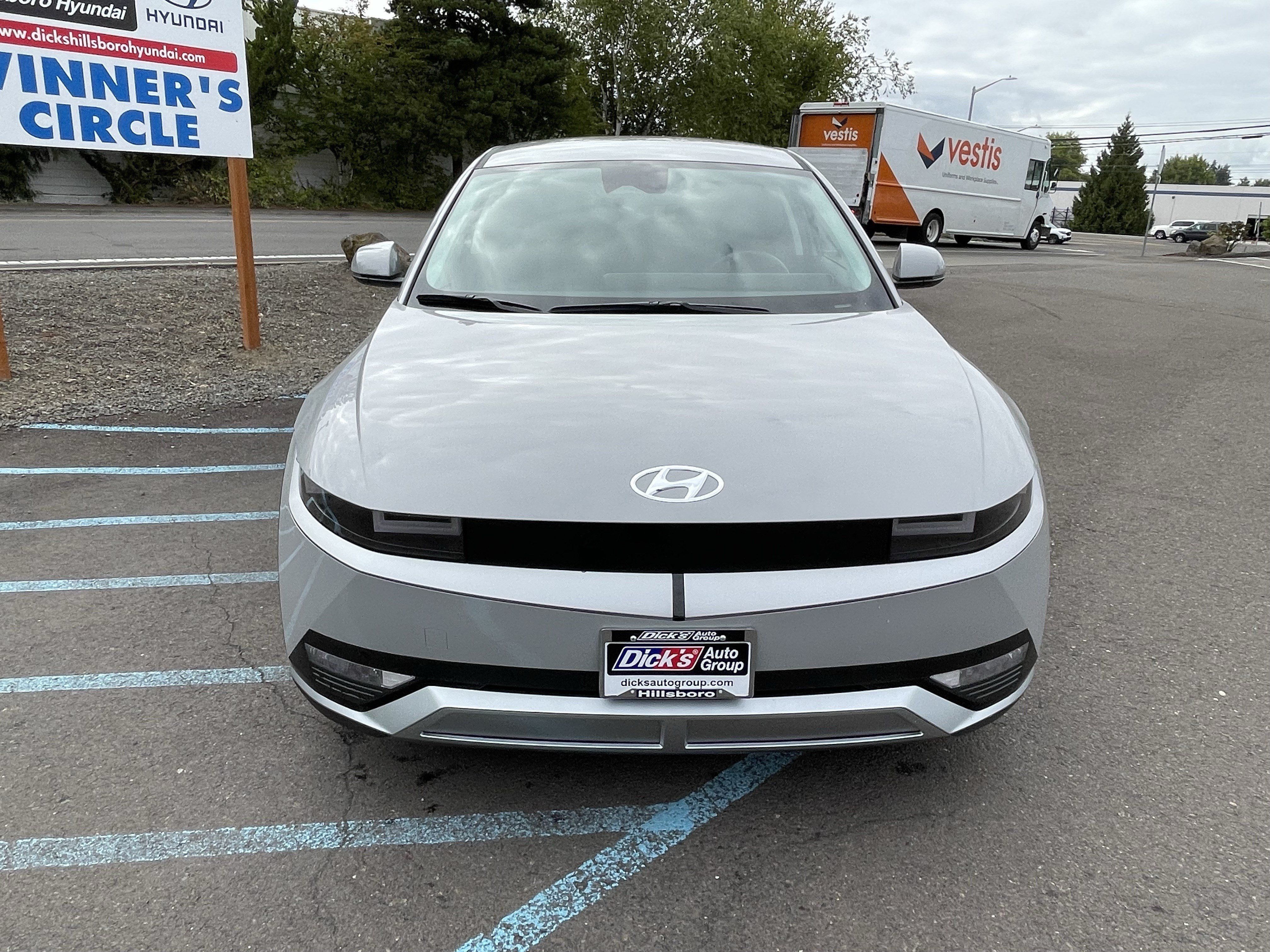 Certified 2024 Hyundai Ioniq 5 SEL RWD image 8