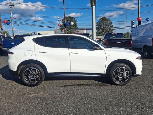 Used 2024 Alfa Romeo Tonale Ti AWD/4WD image 32