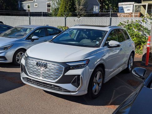 Used 2024 Audi Q4 e-tron Premium w/ Convenience Package AWD/4WD image 1