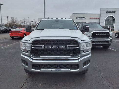 Used 2024 RAM 3500 Tradesman w/ Chrome Appearance Group image 2