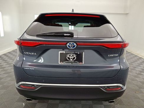 Certified 2024 Toyota Venza Limited AWD/4WD image 15