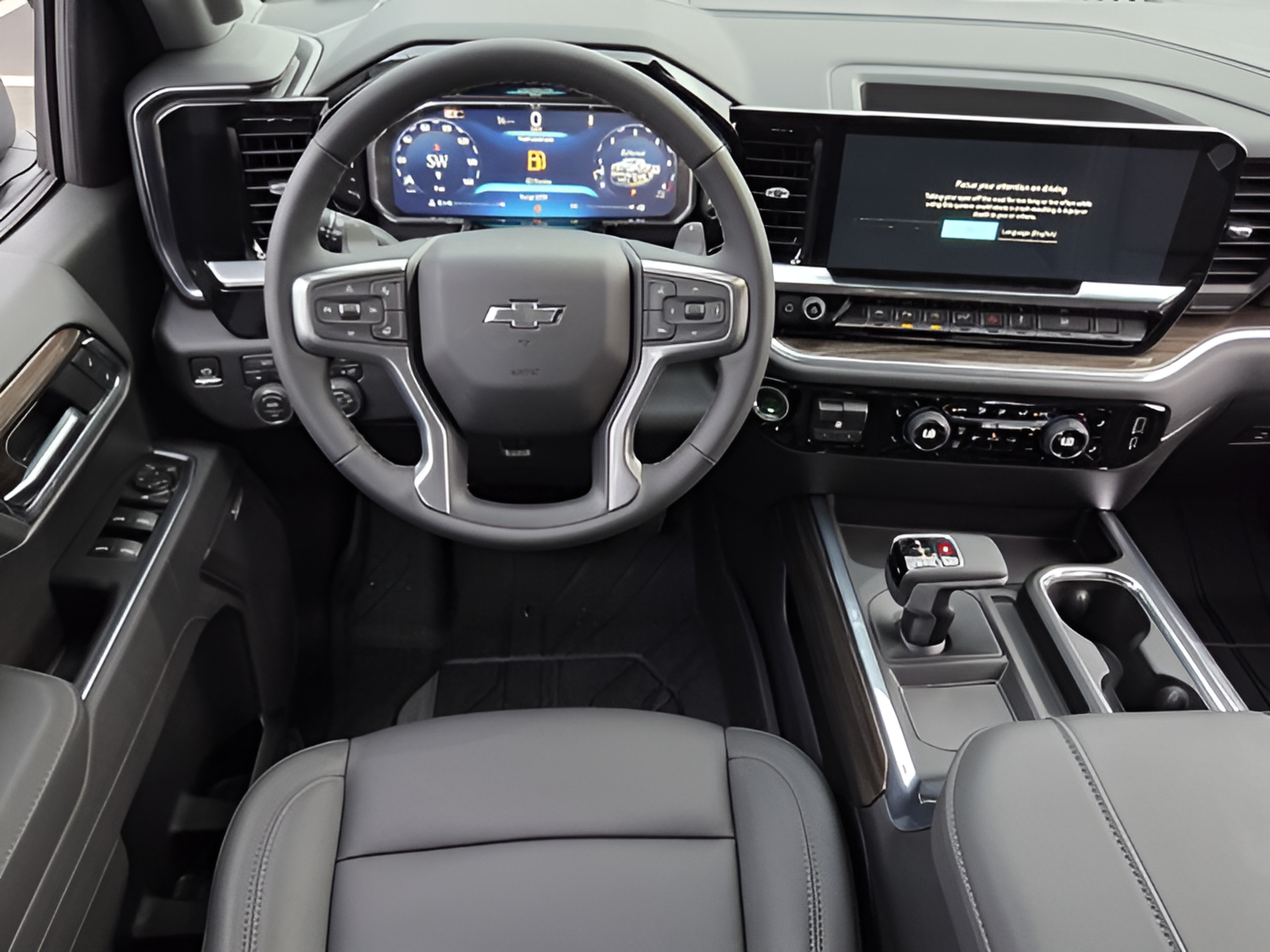 New 2026 Chevrolet Silverado 1500 RST w/ Redline Edition AWD/4WD image 11