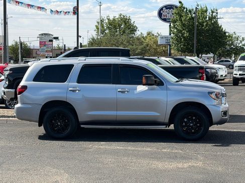 Used 2018 Toyota Sequoia Limited w/ Safety & Convenience Package AWD/4WD image 55