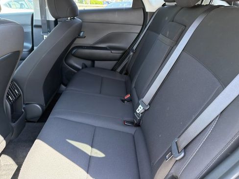 Used 2025 Hyundai Kona SEL image 13