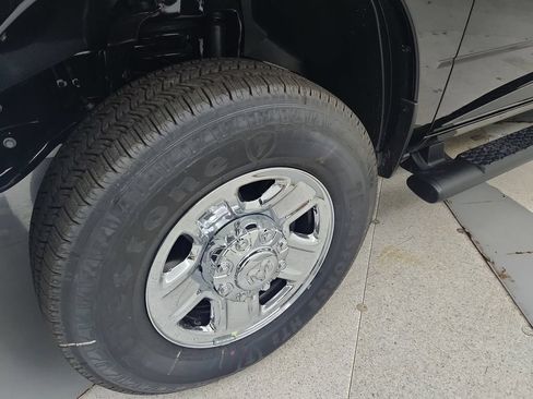 New 2026 RAM 2500 Tradesman AWD/4WD image 34