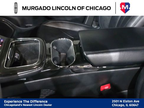 Used 2021 Lincoln Nautilus AWD image 22