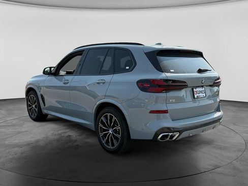 Used 2026 BMW X5 M60i AWD/4WD image 8