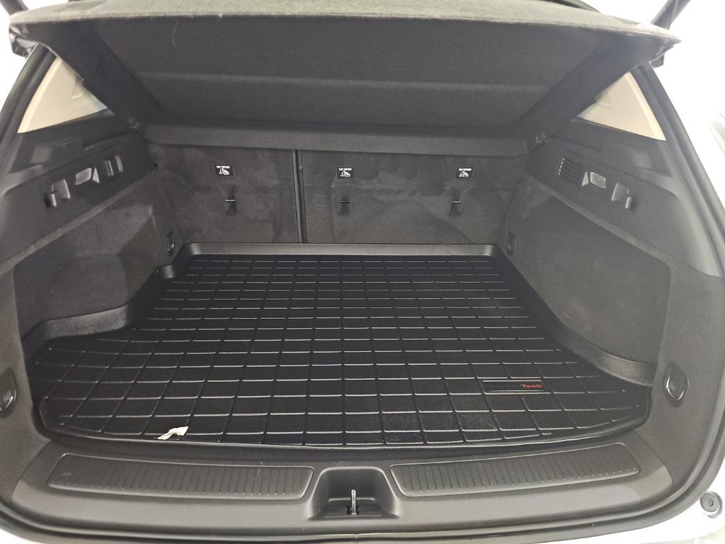 Used 2023 Buick Envision Avenir AWD/4WD image 16