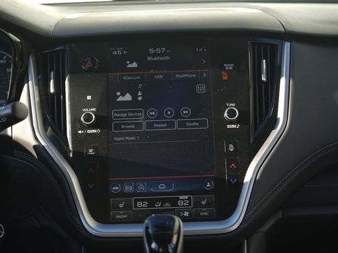 Used 2022 Subaru Outback Premium image 35