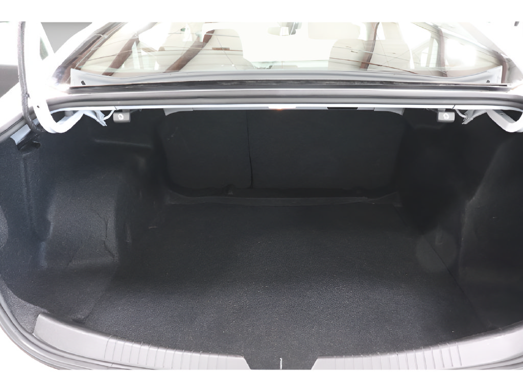 Used 2024 Chevrolet Malibu LT FWD image 25