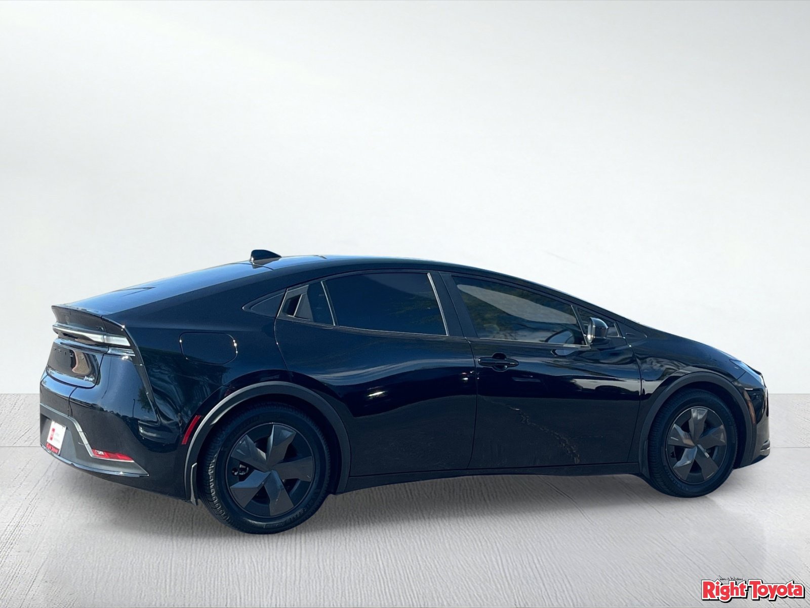 Certified 2025 Toyota Prius Plug-In Hybrid FWD image 7