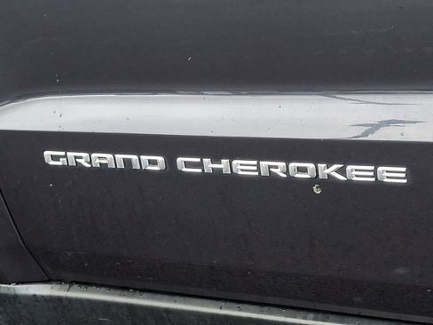 Used 2015 Jeep Grand Cherokee Laredo w/ Quick Order Package 23E image 30