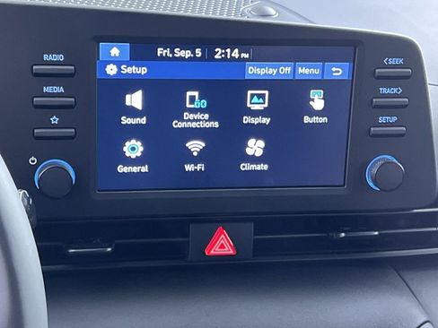 Used 2025 Hyundai Elantra Sport image 26