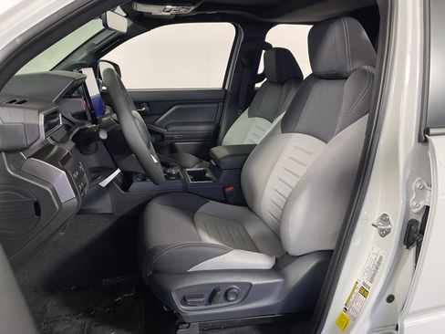 New 2025 Toyota Tacoma TRD Off-Road image 12