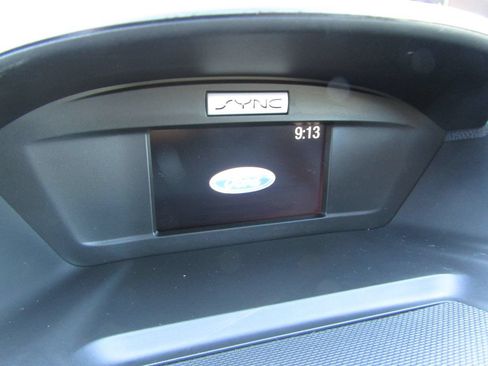 Used 2017 Ford Escape SE AWD/4WD image 14