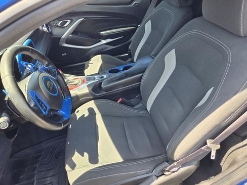 Used 2016 Chevrolet Camaro LT w/ Technology Package RWD image 14