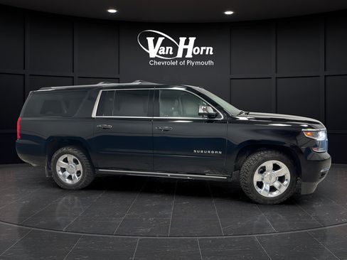 Used 2019 Chevrolet Suburban Premier AWD/4WD image 8