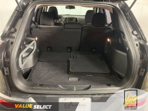 Used 2016 Jeep Cherokee Sport AWD/4WD image 21