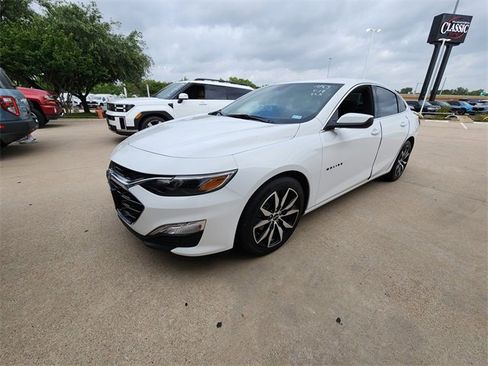 Used 2023 Chevrolet Malibu RS w/ LPO, Floor Liner Package FWD image 2