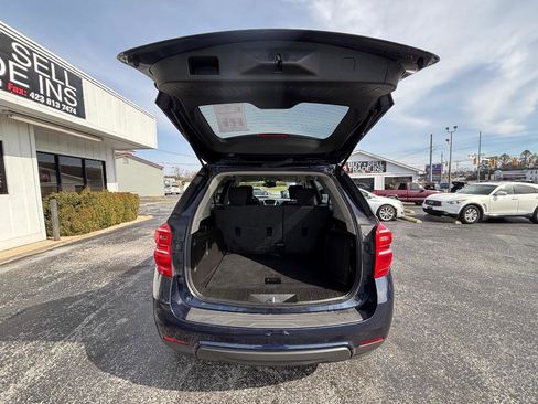 Used 2017 Chevrolet Equinox LT image 23