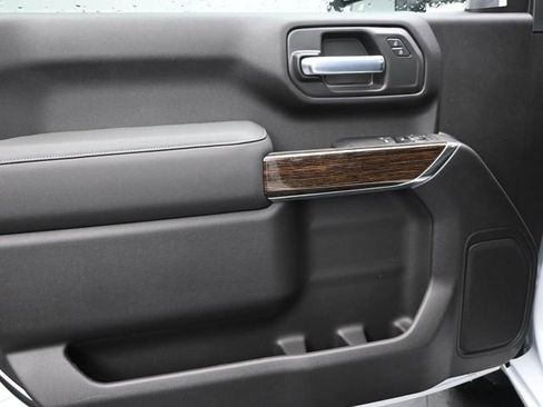 New 2026 GMC Sierra 3500 SLE image 6